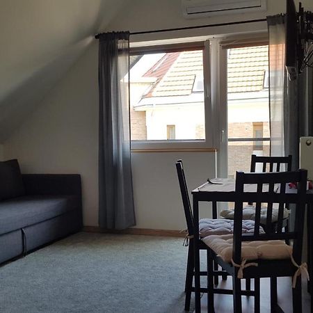 Vegvar Delux Apartman Gyula Exteriör bild